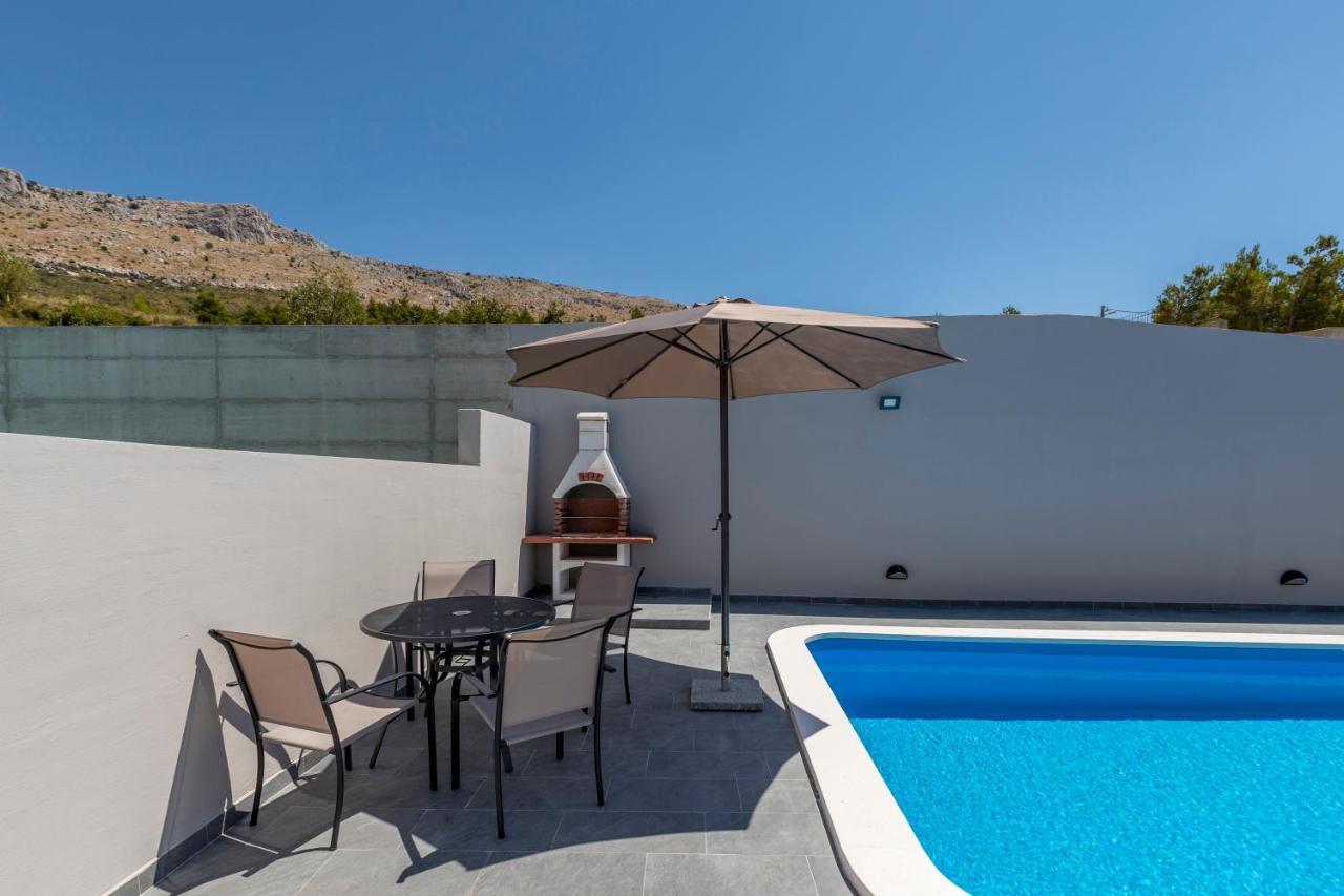 Апартаменты House With Private Pool Magdalena Подстрана Экстерьер фото
